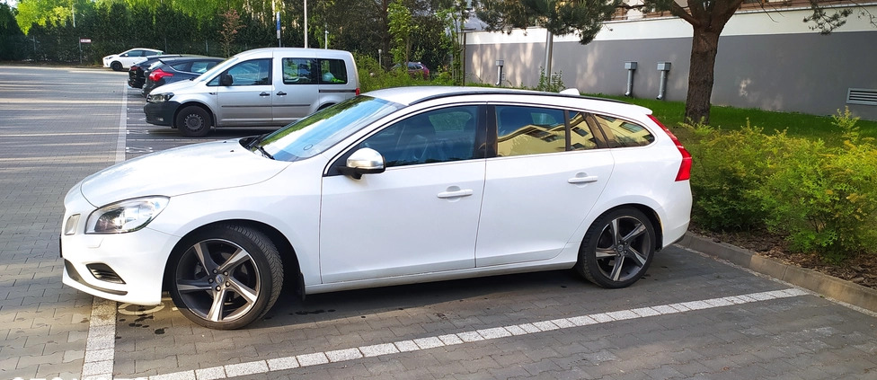 Volvo V60 cena 36900 przebieg: 222000, rok produkcji 2011 z Łódź małe 79